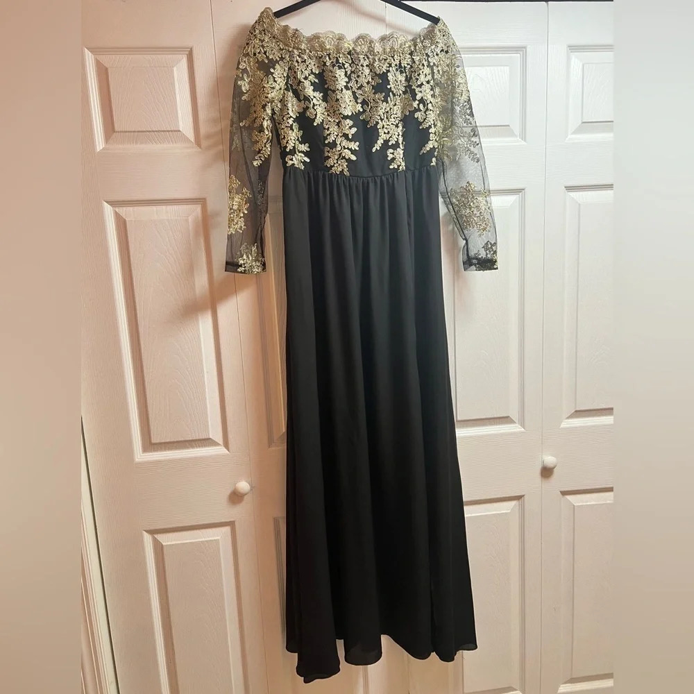 Sheln Black And Gold Off The Shoulder long dress size L. Never worn - Picture 5 of 6